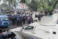 এইমাত্র পাওয়া, মুহুর্মুহু গুলি ও বোমার শব্দে চলছে অভিযান