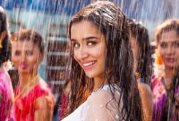  আবারও ভিজলেন শ্রদ্ধা কাপুর