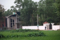 বড়হাটে জঙ্গি আস্তানায় অভিযান স্থগিতের পর আবারও ৩টি বিস্ফোরণ