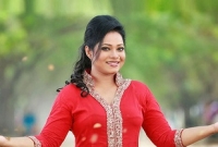 যেমন কাটছে কণ্ঠশিল্পী ডলি সায়ন্তনীর দিনকাল