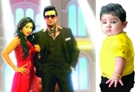 বাবা শাকিবকে পেছনে ফেলে শীর্ষ নায়ক হয়ে উঠলেন আবরাম