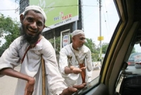 একদিনের পান্তা ইলিশের খরচে কোন এক দরিদ্রের পাশে দাঁড়ানো যায় কি?