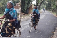 বয়স ৯৫, সাইকেল চালিয়ে ফ্রি চিকিৎসা দিচ্ছেন জাহিরন!