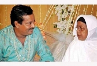 খলনায়ক ডিপজলের মায়ের ইন্তেকাল