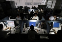 অফিস থেকে তাড়াতাড়ি বের হলেই দেওয়া হবে বোনাস!