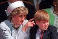 ‘মা হারানোর কষ্টের মুখোমুখি হওয়া আর বালুচরে মাথা ঠোকা একই কথা’