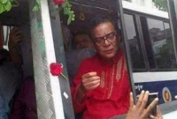 বাসে চড়ে বাসায় ফিরলেন সৈয়দ আশরাফ