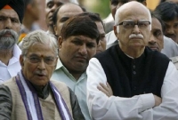 বাবরি মসজিদ ধ্বংসে আদভানিসহ ২১ জনের বিরুদ্ধে মামলা চলবে