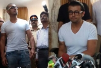 নিজের মাথা মুড়িয়ে দুঃখ প্রকাশ সোনু নিগমের