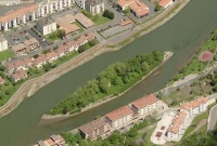 প্রতি ৬ মাসে একটা দ্বীপ বদলে ফেলে ঠিকানা!