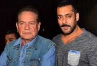 ছেলের ব্যবসার ভার নিলেন সেলিম খান!