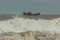 ঝড়ো হাওয়ার শঙ্কা, সাগরে ৩ নম্বর সংকেত