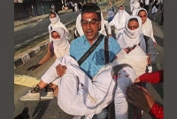 ক্যামেরা ফেলে আহত ছাত্রীকে বাঁচাতে ছুটলেন চিত্র সাংবাদিক ইয়াসিন