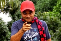 আমাকে সবাই গরিবের ডাক্তার হিসেবেই চেনে: ডা. এজাজ