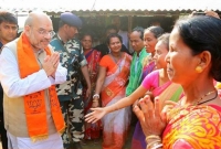 ‘বাঙালিরা আগে রবীন্দ্রসংগীত শুনতো, এখন বোমার আওয়াজ শোনে’