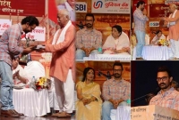 আরএসএস প্রধানের সাথে অ্যাওয়ার্ড মঞ্চে আমির খান!