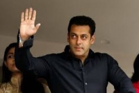  সালমান খানের এমন আচরণের কারণ কী?