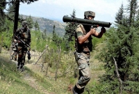 কাশ্মিরে সেনাক্যাম্পে হামলায় অফিসারসহ তিন ভারতীয় সৈন্য নিহত