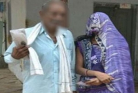 সুন্দরী পুত্রবধুকে নিয়ে পালালেন শ্বশুর!