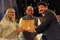 বাবাকে দেওয়া বাংলাদেশের সম্মাননা ফেরত দেবেন হামিদ মীর!