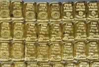 শাহজালালে ৪০ স্বর্ণের বারসহ দুই নারী আটক