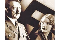 মৃত্যুর ঠিক আগ মুহুর্তে কী করেছিলেন হিটলার