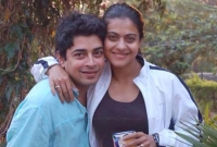 রেস্তোরাঁয় গোমাংস দেখে মালিককে কাজল বললেন, 'তোমার হাত কেটে নেব'