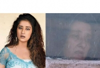 রণবীরের মায়ের চরিত্রে 'বৃদ্ধা' মণীষা!