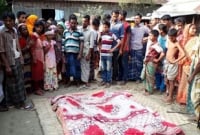 পরীক্ষায় ফেল করায় ছাত্রীর আত্মহত্যা, বাঁচাতে গিয়ে খালারও মৃত্যু