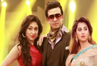 এফডিসিতে গিয়ে ভোট দিয়েছেন শাকিব