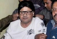 কাজ ছাড়াই টাকা নিয়ে সঙ্কটে তাপস