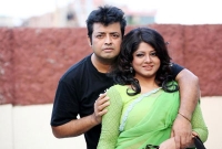 ওমর সানি হেরেছেন, মৌসুমি জিতেছেন