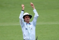 ক্রিকেট মাঠের গরম খবর, ছ’ বলে ছ’টি ছক্কা! 