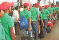 বড় দুঃসংবাদ, ৩ বছরের মধ্যেই সৌদি আরব ছাড়তে হবে সব প্রবাসী শ্রমিকদের!