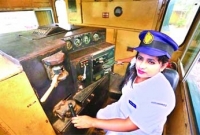  ‘আমি বাংলাদেশের প্রথম নারী ট্রেনচালক এটা ভাবতেই ভালো লাগে’