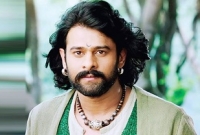 বাহুবলির নায়ক প্রভাসের আত্মত্যাগ!