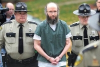 জঙ্গলে টানা সাতাশ বছর একা কাটিয়ে ফিরলেন নাইট!