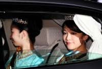 প্রেমের টানে প্রাসাদ ছেড়ে আমজনতার স্রোতে জাপানের রাজকুমারী