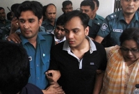 সেই রাতে আরও ৩ জনের সঙ্গে ঘনিষ্ঠ সময় কাটিয়েছিল সাফাত, শরীরে শক্তি বাড়াতে...