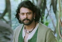 বলিউডের ছবি ফিরিয়ে দিলেন বাহুবলী