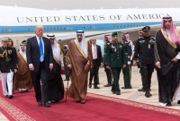 আগে মসজিদ থেকে জঙ্গিদের তাড়ান : কড়া বার্তা ট্রাম্পের