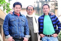 রাজ পরিবারের অসন্তোষ, সদস্যপদ প্রত্যাহর করছেন সম্রাট