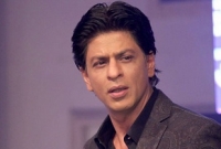 নায়িকা সংকটে ভুগছেন শাহরুখ খান