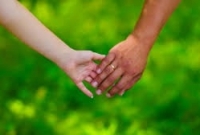 আপনি কী বন্ধুকে ভালোবেসে ফেলেছেন? যে সব ব্যাপারে সতর্ক থাকতে হবে আপনাকে