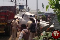 ভেঙে পড়লো হেলিকপ্টার, অল্পের জন্য রক্ষা পেলেন মুখ্যমন্ত্রী