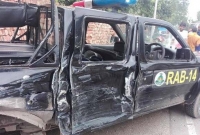 জীবনবাজি রেখে বহু মানুষের প্রাণ বাঁচালো র‌্যাব