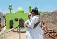 এবার ভারতে মসজিদ নির্মাণ করলেন শিখ হিন্দুরা