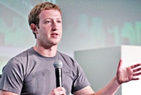 বিশ্বাসভঙ্গ করেছে ফেসবুক, ক্ষমা চাইছি : জাকারবার্গ