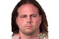 মুসলিম তরুণীদের রক্ষা করতে গিয়ে প্রাণ গেল দুই মার্কিনির