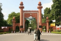 রমজান মাস, তাই মুসলিমদের মতো রোজা রাখতে হচ্ছে হিন্দু ছাত্রদেরও